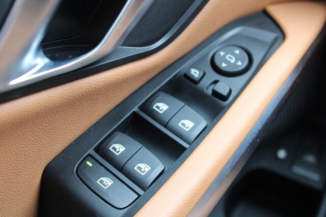 BMW 3-SERIE Touring 330e PANO LED LEER VOLLL M-SPORT M-PAKKET 17000KM!!!