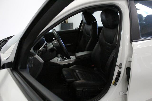 BMW 3-SERIE 330e eDrive Edition | STOEL-VERW | LED | PDC-V/A | CLIMA | DAB-RADIO | NAVIGATIE | ACC | 17'LMV |