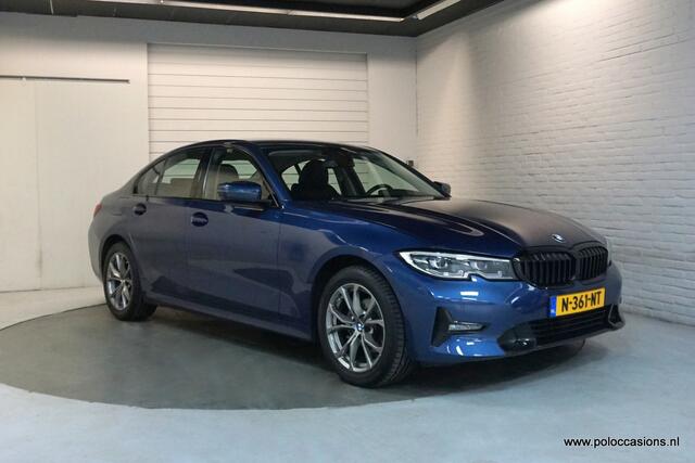 BMW 3-SERIE 318i Automaat | Carplay | LED | DAB+ | Sportstoel | Half leer