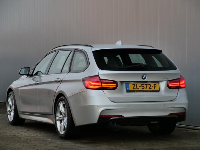 BMW 3-SERIE Touring 318i M Sport Corporate Lease 136 Pk Automaat Navigatie / Leer / Camera / PDC