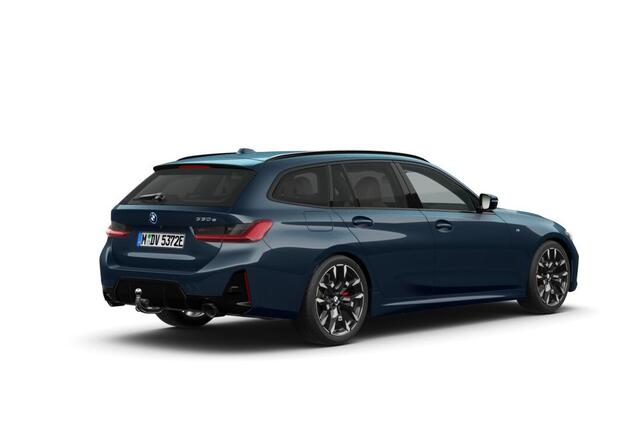 BMW 3-SERIE Touring 330e M Sport Edition | M Sportpakket Pro | Innovation Pack | Comfort Pack | Trekhaak