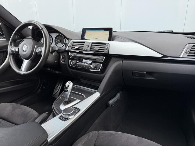 BMW 3-SERIE 318i Corporate Lease Executive M-Pakket/Navi/LED.