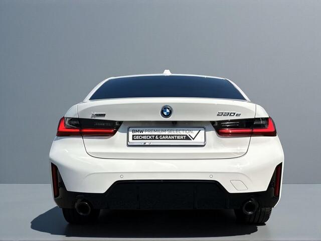 BMW 3-SERIE 330e xDrive