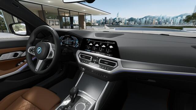 BMW 3-SERIE 330e 292PK / M-Sport / Individual / Laser / Harman Kardon