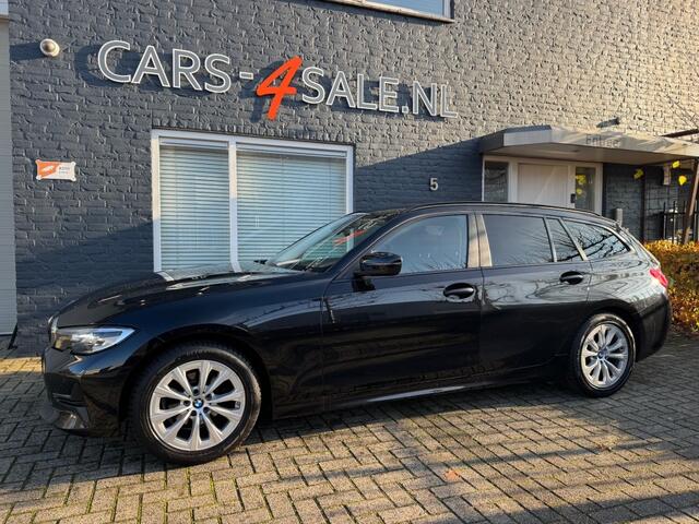 BMW 3-SERIE 318I Touring Autom. Business Edit. + Leder + Led + Navi + D-glas