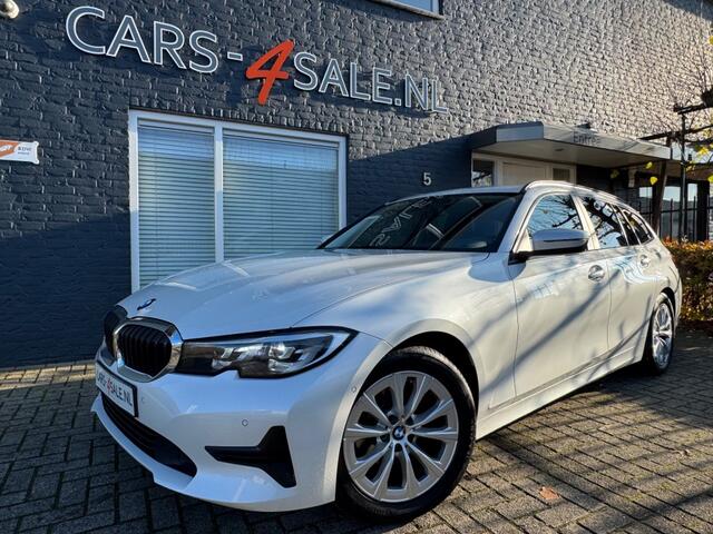 BMW 3-SERIE 318I Touring Autom. Business Edit. + Camera + Led + Navi + D-glas