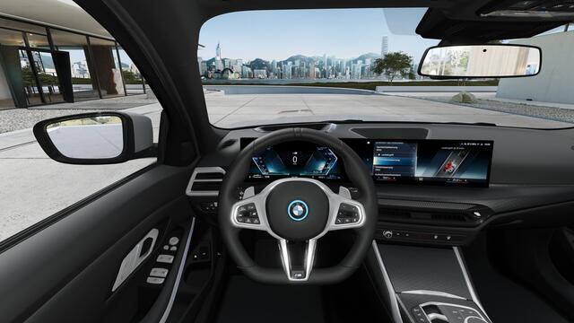 BMW 3-SERIE 330e High Executive M Sport Automaat / Sportstoelen / Adaptieve LED / Comfort Access / Parking Assistant Plus / Stoelverwarming / Stuurverwarming