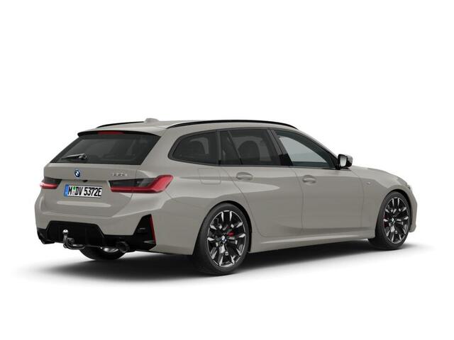 BMW 3-SERIE Touring 330e Individual Lak | M Sportpakket Pro | Innovation Pack | Comfort Pack | Panoramadak | Trekhaak