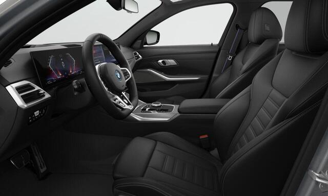 BMW 3-SERIE Touring 330e Individual Lak | M Sportpakket Pro | Innovation Pack | Comfort Pack | Trekhaak | Panoramadak