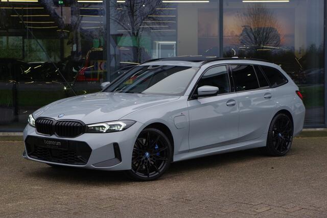 BMW 3-SERIE Touring 330e 293 PK xDrive High Executive M-Sport Pro, Kuipstoelen, Panoramadak, Memory, Adap. Cruise Control