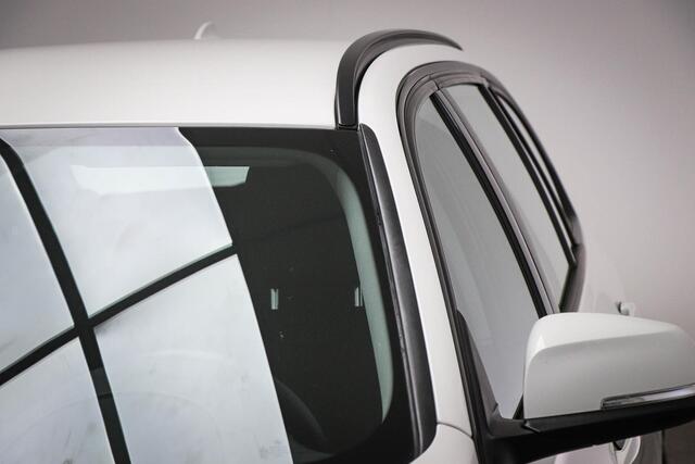 BMW 3-SERIE Touring 318i High Executive Sport | LEDER | ADAPTIVE LED | HEAD UP |