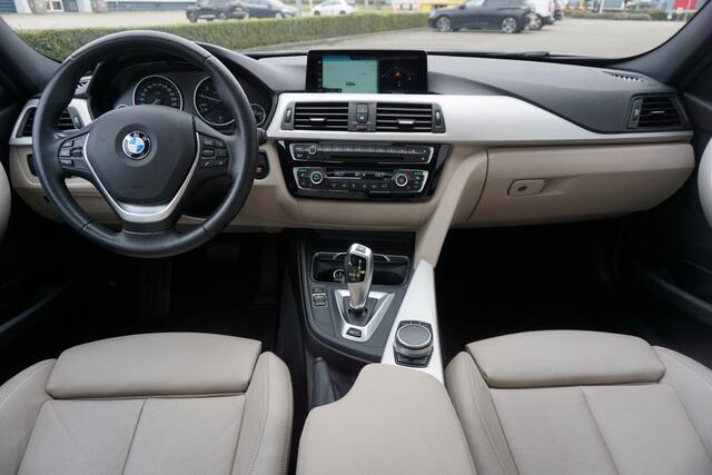 BMW 3-SERIE 330e High Executive Navi / Leder / Cruise contole / Led / Lm velgen
