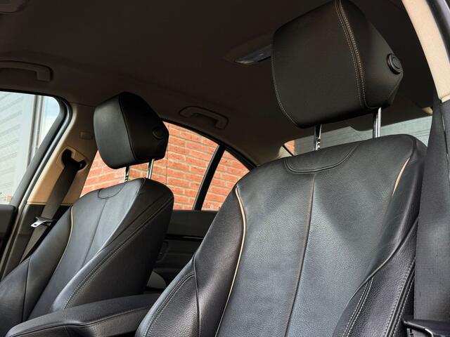 BMW 3-SERIE 318i 136PK Automaat Luxury Edition Leer LED