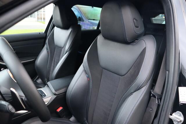 BMW 3-SERIE Touring 330e M-Sport 292pk PHEV | Adap. Cruise | Carplay | Stoelverwarming | Sfeerverlichting | Navigatie | DAB