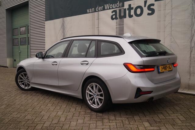 BMW 3-SERIE Touring 320i 184pk Automaat Executive Edition -NAVI-ECC-
