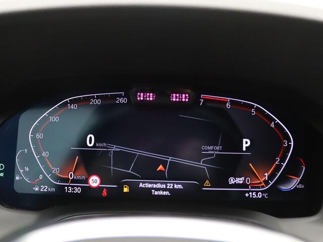 BMW 3-SERIE Touring 330i High Executive 258PK Aut. M-Sport, Adaptieve Cruise Controle,Side Assist, Achteruitrijcamera, 18" LM Velgen, Stoelverwarming, Leder, Alarm, PDC