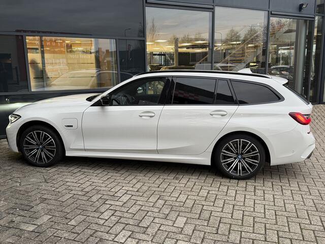 BMW 3-SERIE Touring 320e M-SPORT,SHADOWLINE