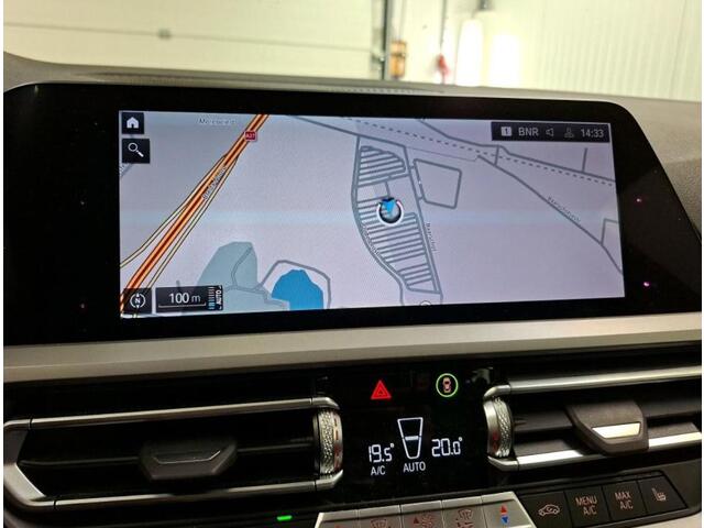 BMW 3-SERIE Touring 330e Business Edition Plus 1e-Eig. & Keurig-Onderh. BOVAG-Garantie, NL-Auto