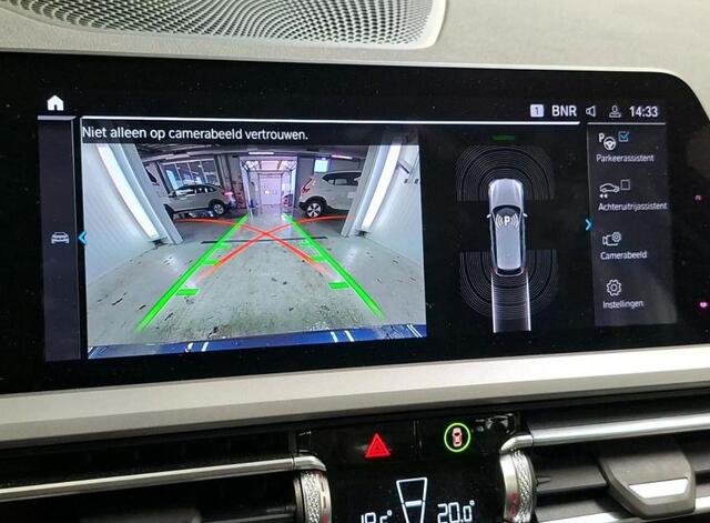 BMW 3-SERIE Touring 330e Business Edition Plus 1e-Eig. & Keurig-Onderh. BOVAG-Garantie, NL-Auto