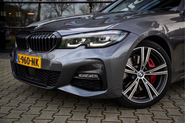 BMW 3-SERIE Touring 330i High Executive Edition , M Supersportstoelen, BMW Individual velgen, Panoramadak, Harman&Kardon, 360-camera,