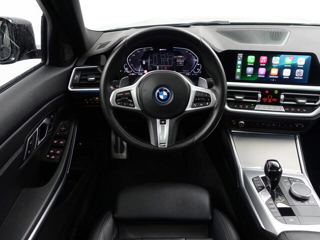 BMW 3-SERIE 330e M Sport- Schuifdak, Laser Led, Stuur/Stoelverwarming, Head Up, Memory Seats, Sfeerverlichting
