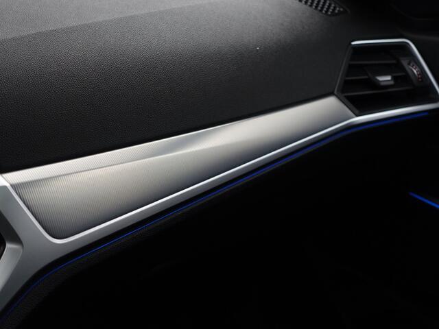 BMW 3-SERIE 330e M Sport- Schuifdak, Laser Led, Stuur/Stoelverwarming, Head Up, Memory Seats, Sfeerverlichting