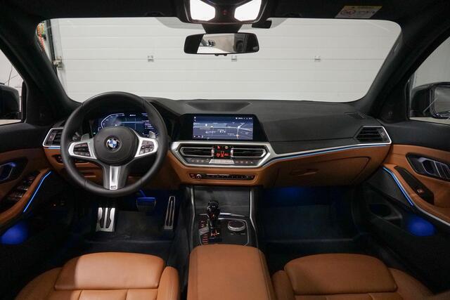 BMW 3-SERIE Touring 330e M-Sport | Panoramadak | Harman Kardon | Head Up | 20" | Elektr. Trekhaak