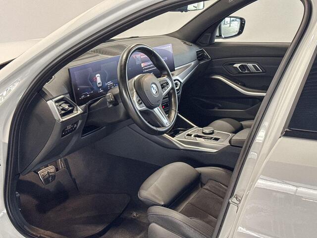 BMW 3-SERIE Touring 330e xDrive Innovation Pack M Sportpakket Aut.