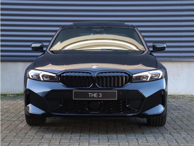BMW 3-SERIE 330e Sedan | M Sportpakket Pro | Innovation Pack | Comfort Pack