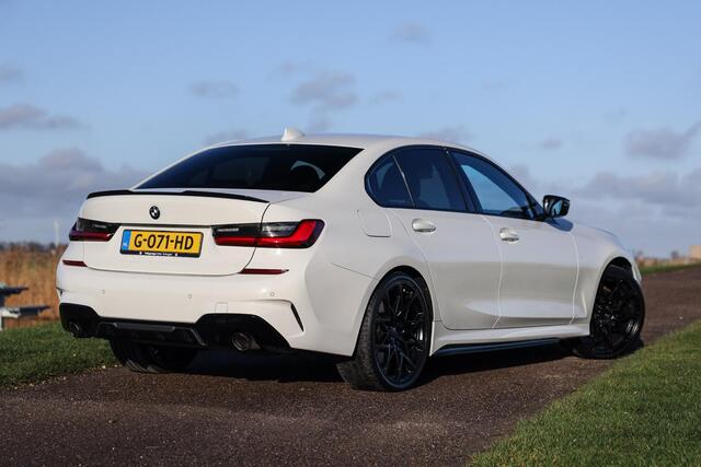 BMW 3-SERIE 320i M-Sport ? Leder ? H&K ? 20 inch