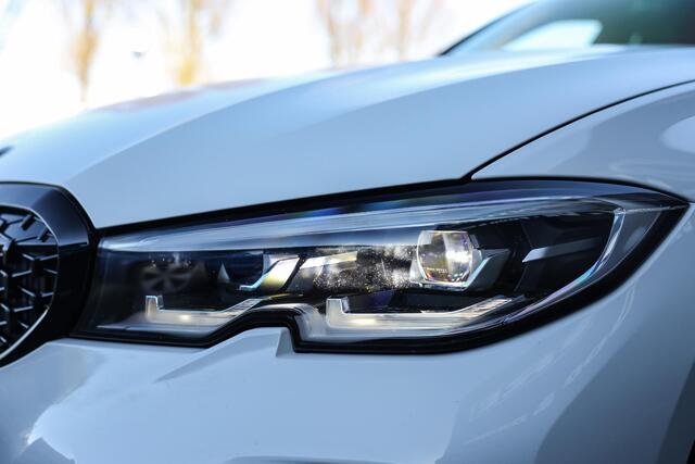 BMW 3-SERIE 320i M-Sport ? Leder ? H&K ? 20 inch