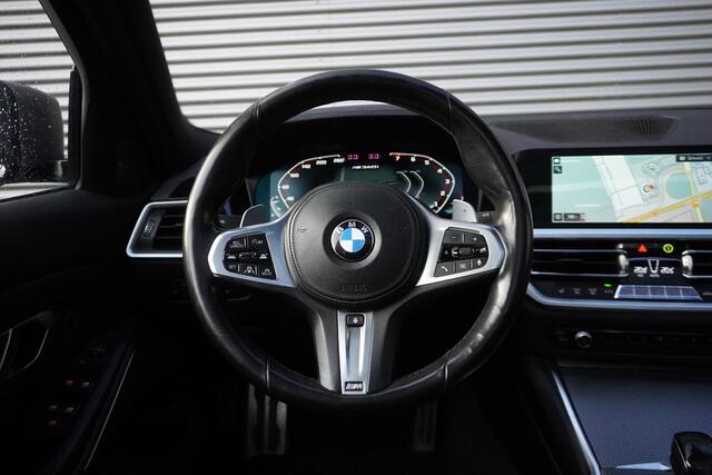 BMW 3-SERIE Touring M340i xDrive High Executive | Audio Media Pack | M Sport Plus Pack | Trekhaak met elektrisch wegklapbare kogel | Glazen panoramadak | Harman Kardon Surround Sound Systeem