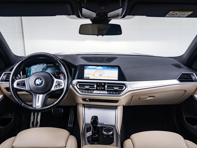 BMW 3-SERIE Sedan M340i xDrive | Innovationspakket | Comfort Access | Head-Up Display | Achteruitrijcamera | Stoelverwarming | PDC | Laserlight | 19''