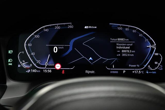 BMW 3-SERIE Touring 320e M-Sport | LASER LED | STOELVERWARMING | HOUTAFWERKING | DAB | APPLE | 18"