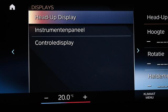 BMW 3-SERIE Touring 330e M-Sport | PANORAMADAK | SUPERSPORT STOELEN | COMFORT / INNOVATION / TRAVEL- PACK | DAB | APPLE | CAMERA