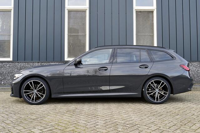 BMW 3-SERIE Touring 320i M-Sport Rijklaarprijs-Garantie Leder Interieur Apple carplay Led Trekhaak 19 Inch