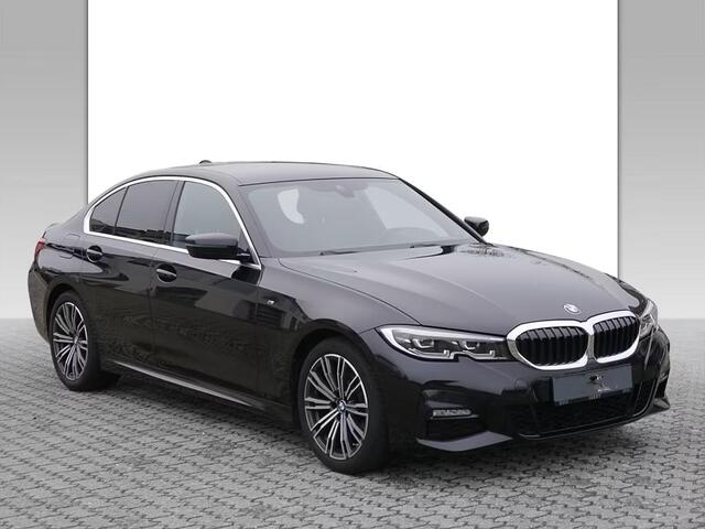 BMW 3-SERIE 320iA M-SPORT ** LED, LC Prof, NAVI+, LEDER, MEMORY-, SPIEGEL-, 18-inch LMV ** UNFALLFREI ** ** INFORMEER OOK NAAR ONZE AANTREKKELIJKE FINANCIAL-LEASE TARIEVEN **
