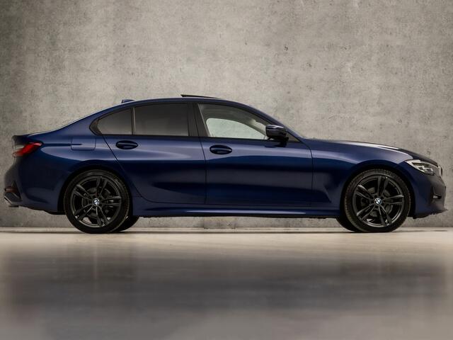 BMW 3-SERIE 320i Sportline 184Pk Automaat (SCHUIFDAK, APPLE CARPLAY, GROOT NAVI, GETINT GLAS, SPORTSTOELEN, PARKEERSENSOREN, LIVE COCKPIT, NIEUWSTAAT)