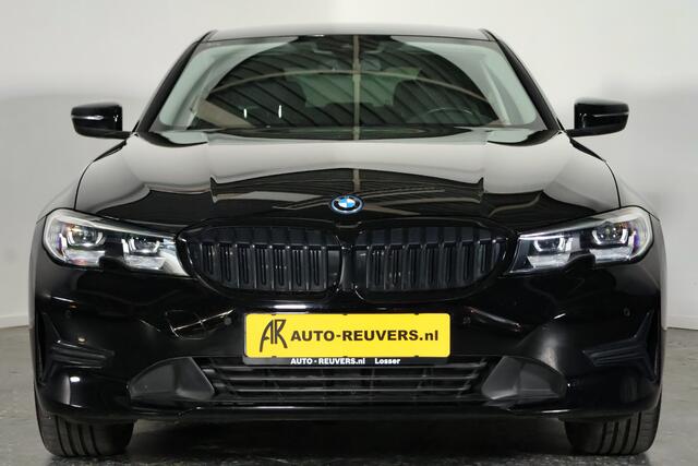 BMW 3-SERIE 320e / LED / Navi / CarPlay / Cam / Clima