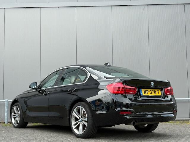 BMW 3-SERIE 318i High Exec. - nap - automaat - Navi - airco -
