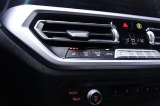 bmw-3-serie-330e-edrive-edition--m