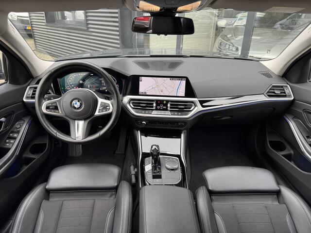 BMW 3-SERIE 320i Automaat Executive Edition Sportline*LED*Navigatie*