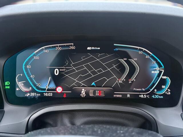 BMW 3-SERIE 330e HIGH EXE *DEALERGARANTIE* LED NAVIGATIE BT DAB STOELVERWARM 18