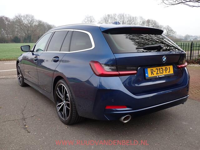 BMW 3-SERIE Touring 320e FACELIFT 19''/WIDESCREEN/CAMERA/CARPLAY/KEYLESS/SFEERVERLICHTING