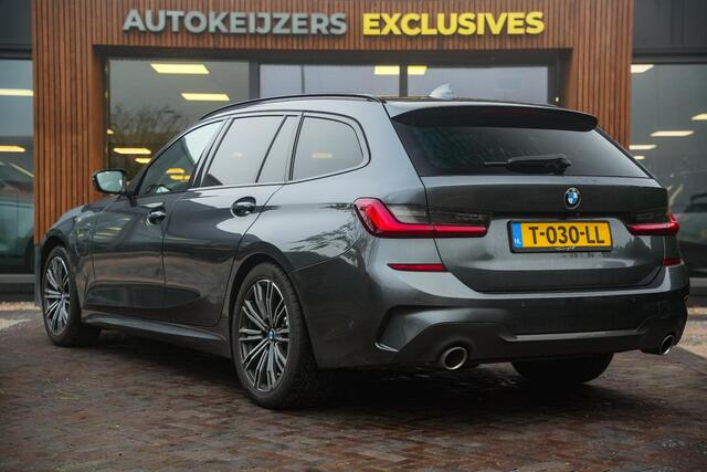 BMW 3-SERIE Touring 330e High Executive M Sport Panodak Harman Kardon HUD Leer Alcantara