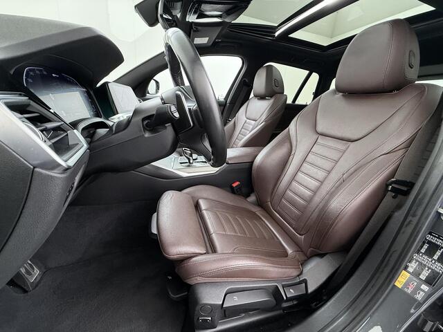 BMW 3-SERIE Touring 330e X-Drive M pakket Leder Panoramadak PHEV