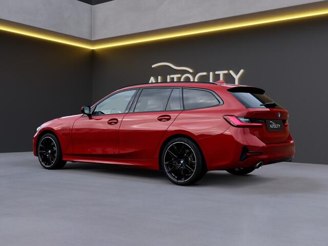 BMW 3-SERIE touring 330 e Sport Line Invidual | Laser | Pano | 360 | Harman Kardon
