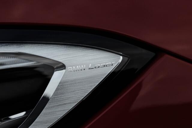 BMW 3-SERIE touring 330 e Sport Line Invidual | Laser | Pano | 360 | Harman Kardon