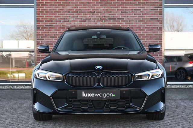 BMW 3-SERIE Touring 330e xDrive M-Sport Pro Pano M-zetels ACC HUD 19inch El-klep