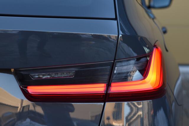 BMW 3-SERIE Touring 320i Business Edition * Panoramadak * M-Sport * M-Sportremmen * Hifi *